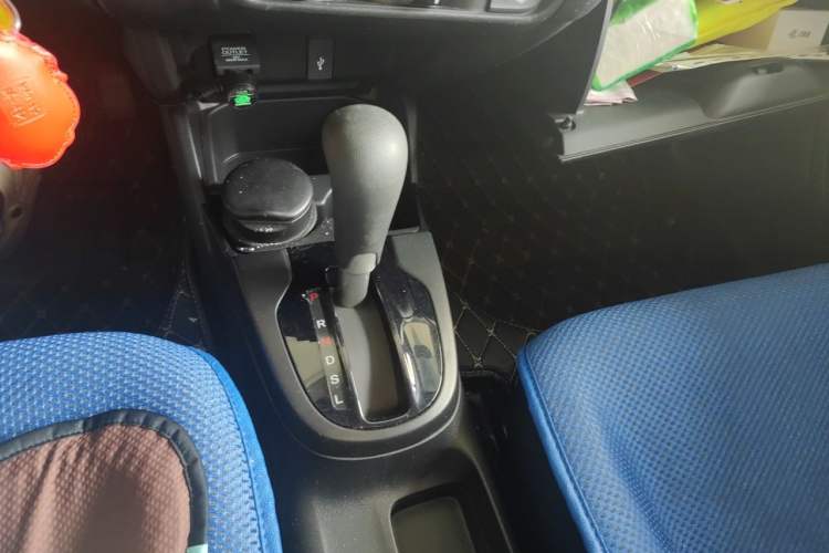 Used Honda Fit 2018 1.5L CVT Comfort Version Gear Lever