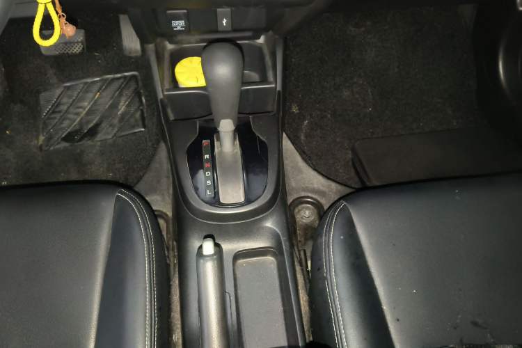 Used Honda Fit 2018 1.5L CVT Comfort Version Gear Lever