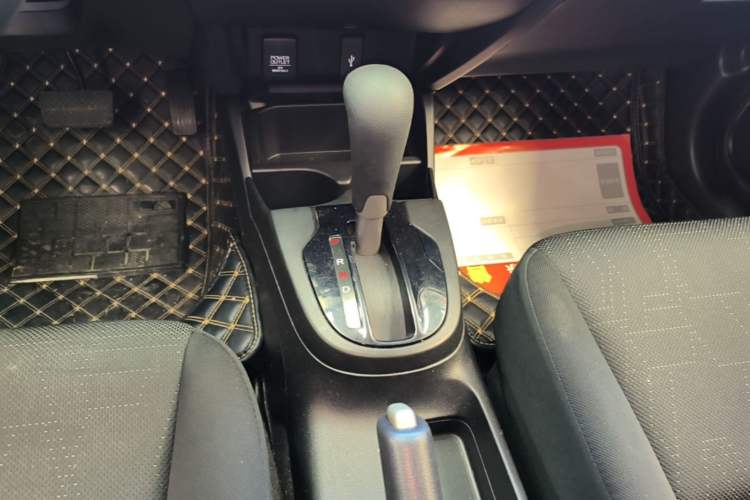Used Honda Fit 2018 1.5L CVT Comfort Version Gear Lever