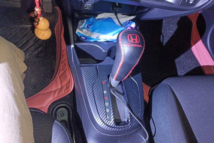 Used Honda Fit 2018 1.5L CVT Comfort Sunroof Version Gear Lever