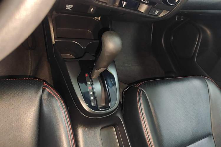 Used Honda Fit 2018 1.5L CVT Comfort Sunroof Version Gear Lever
