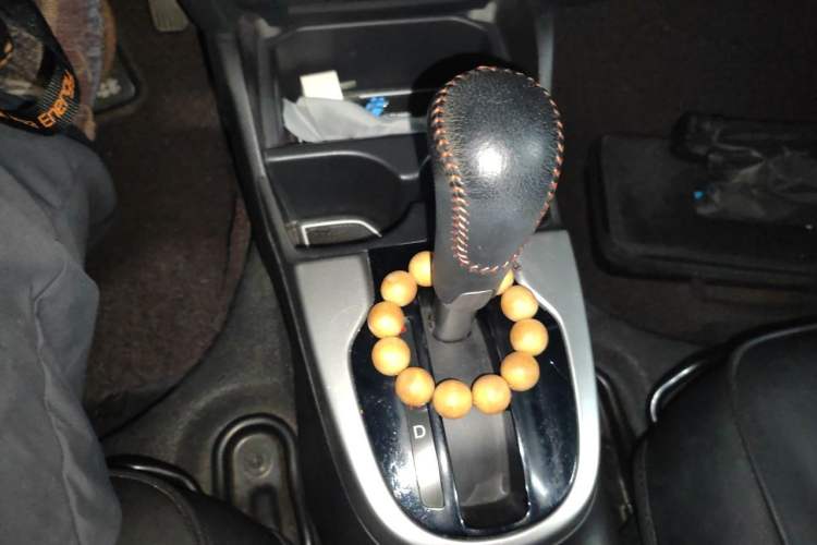 Used Honda Fit 2018 1.5L CVT Trendy Run+ Edition Gear Lever