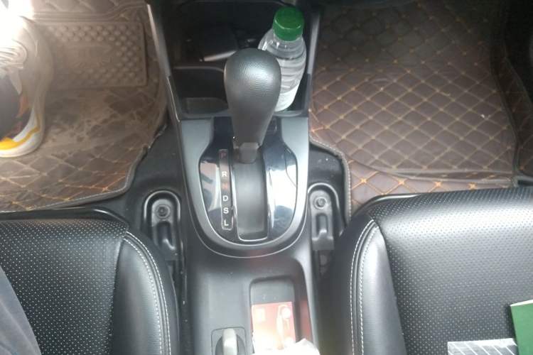 Used Honda Fit 2018 1.5L CVT Comfort Sunroof Version Gear Lever