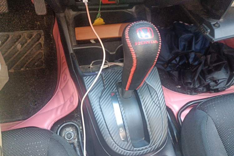 Used Honda Fit 2018 1.5L CVT Comfort Sunroof Version Gear Lever