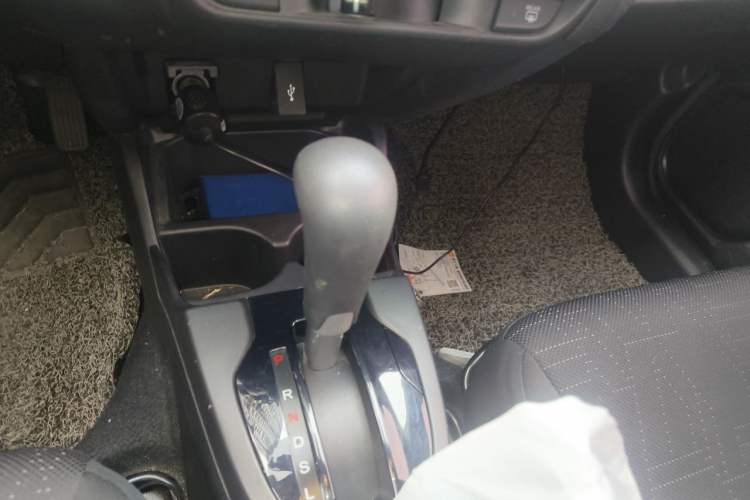 Used Honda Fit 2018 1.5L CVT Comfort Sunroof Version Gear Lever