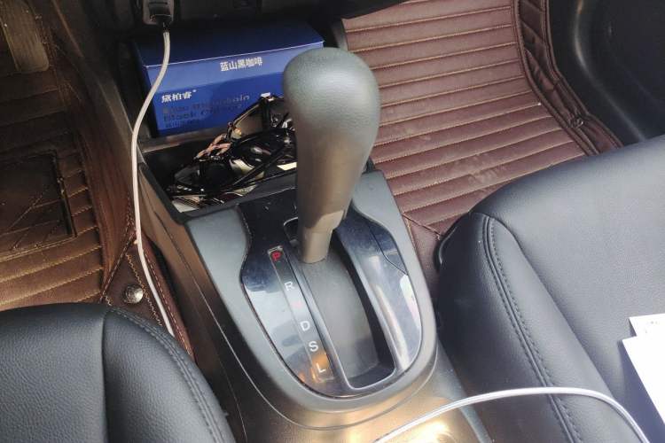 Used Honda Fit 2018 1.5L CVT Comfort Sunroof Version Gear Lever