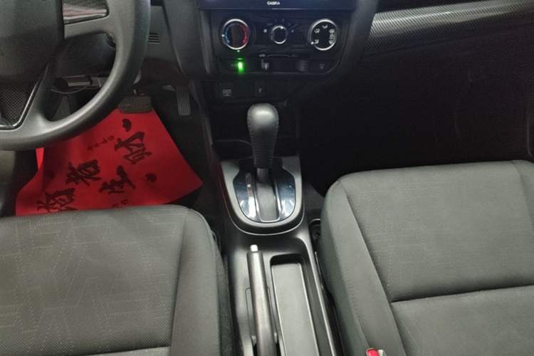 Used Honda Fit 2018 1.5L CVT Comfort Version Gear Lever