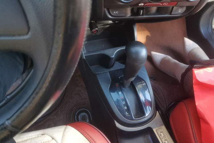 Used Honda Fit 2018 1.5L CVT Comfort Version Gear Lever