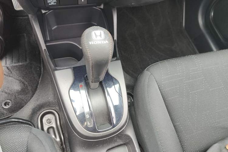 Used Honda Fit 2018 1.5L CVT Comfort Version Gear Lever