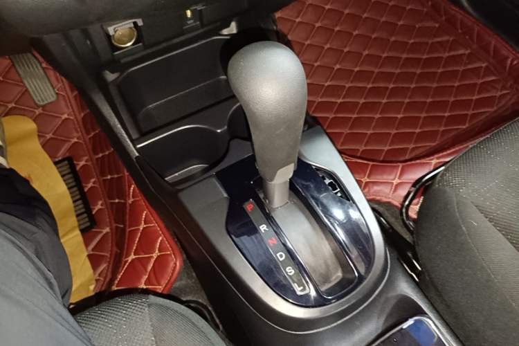 Used Honda Fit 2018 1.5L CVT Comfort Version Gear Lever