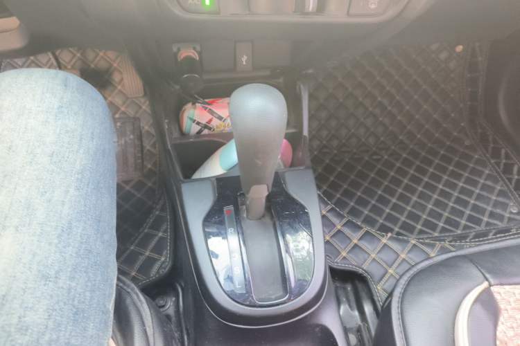 Used Honda Fit 2018 1.5L CVT Comfort Version Gear Lever