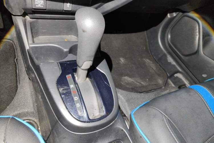 Used Honda Fit 2018 1.5L CVT Comfort Version Gear Lever