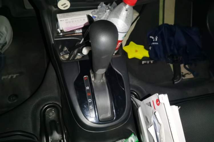 Used Honda Fit 2018 1.5L CVT Comfort Version Gear Lever