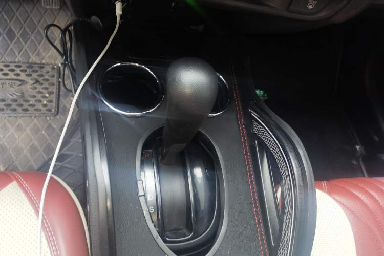 Used Honda Fit 2018 1.5L CVT Comfort Version Gear Lever