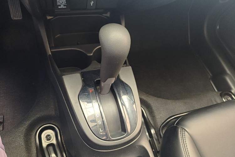 Used Honda Fit 2018 1.5L CVT Comfort Version Gear Lever