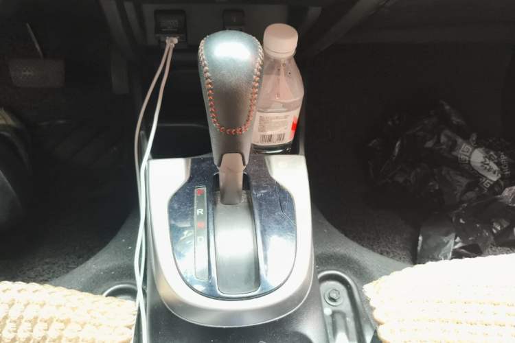 Used Honda Fit 2018 1.5L CVT Trendy Run+ Edition Gear Lever