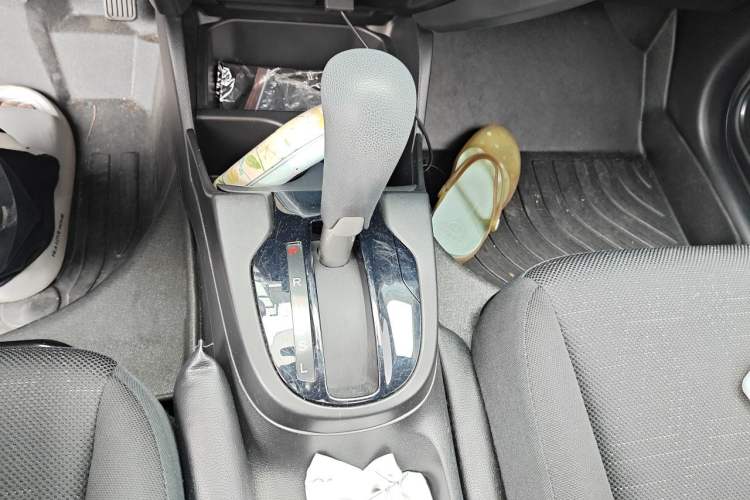 Used Honda Fit 2018 1.5L CVT Comfort Sunroof Version Gear Lever