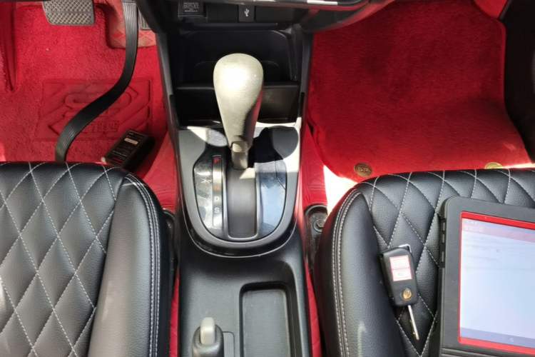 Used Honda Fit 2018 1.5L CVT Comfort Sunroof Version Gear Lever