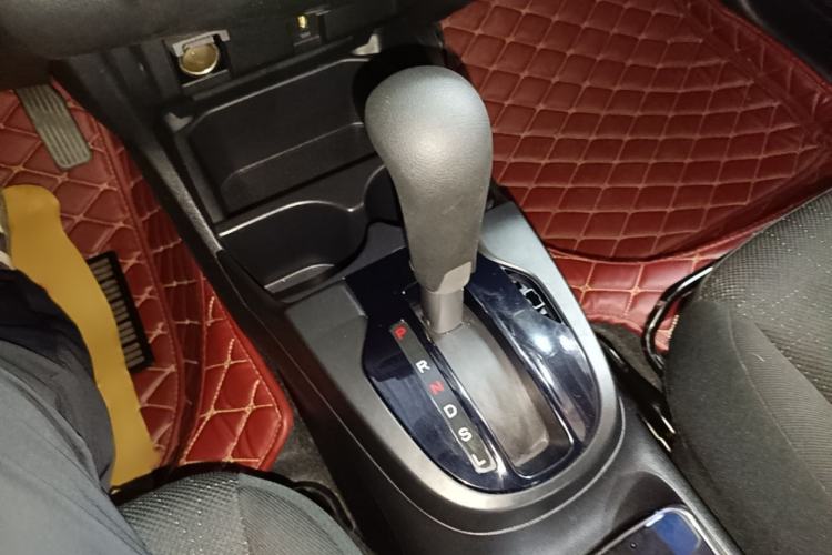 Used Honda Fit 2018 1.5L CVT Comfort Version Gear Lever