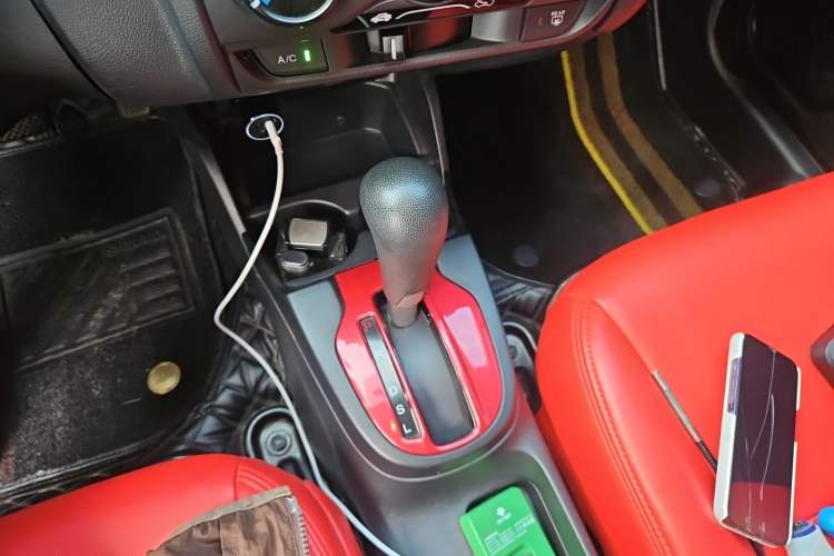 Used Honda Fit 2018 1.5L CVT Comfort Sunroof Version Gear Lever
