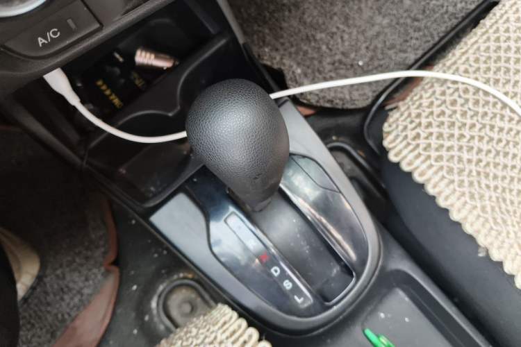 Used Honda Fit 2018 1.5L CVT Comfort Sunroof Version Gear Lever