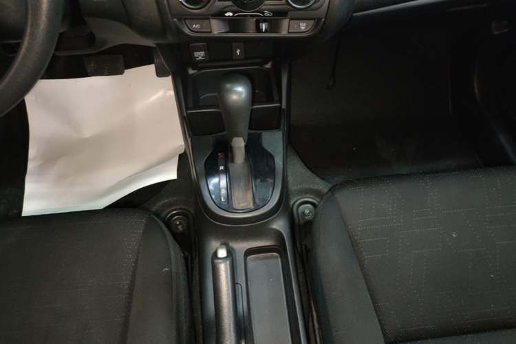 Used Honda Fit 2018 1.5L CVT Comfort Sunroof Version Gear Lever