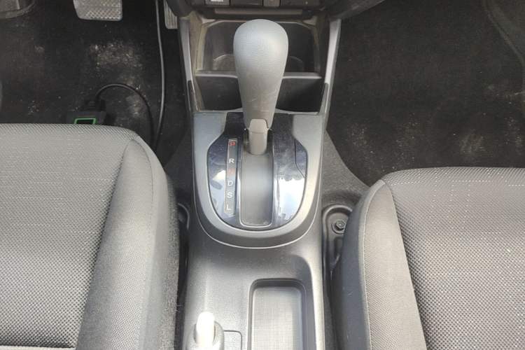 Used Honda Fit 2018 1.5L CVT Comfort Sunroof Version Gear Lever