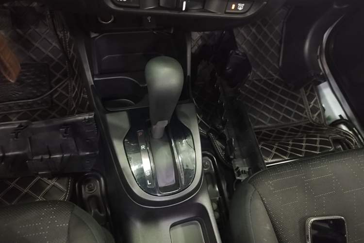 Used Honda Fit 2018 1.5L CVT Comfort Version Gear Lever