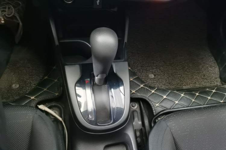 Used Honda Fit 2018 1.5L CVT Comfort Version Gear Lever