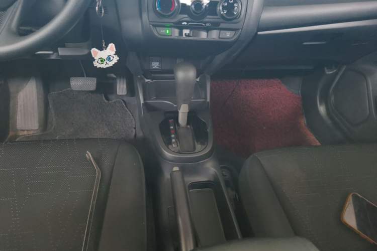 Used Honda Fit 2018 1.5L CVT Comfort Sunroof Version Gear Lever