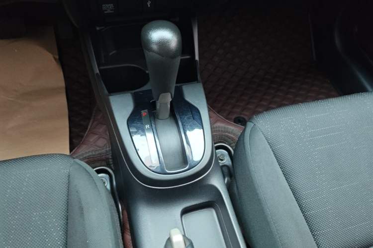 Used Honda Fit 2018 1.5L CVT Comfort Version Gear Lever
