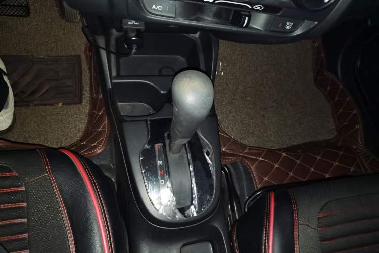 Used Honda Fit 2018 1.5L CVT Comfort Version Gear Lever