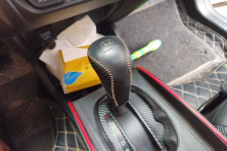 Used Honda Fit 2018 1.5L CVT Comfort Sunroof Version Gear Lever
