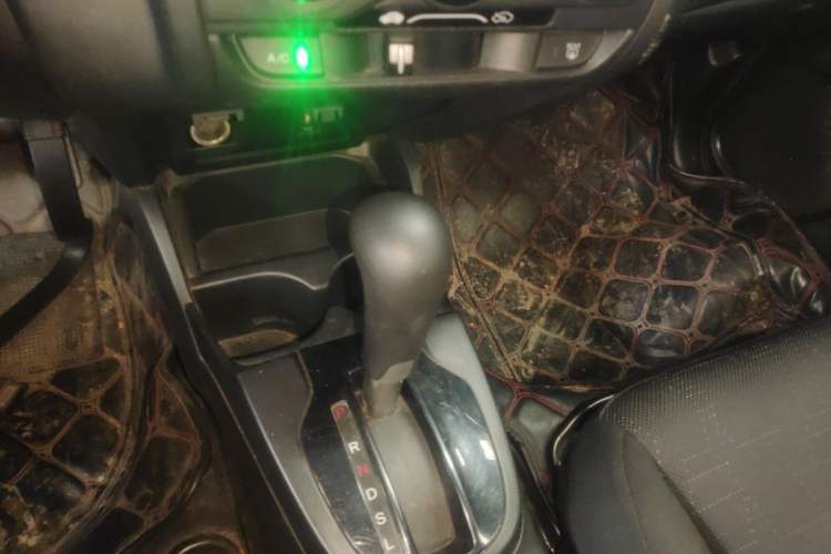 Used Honda Fit 2018 1.5L CVT Comfort Version Gear Lever