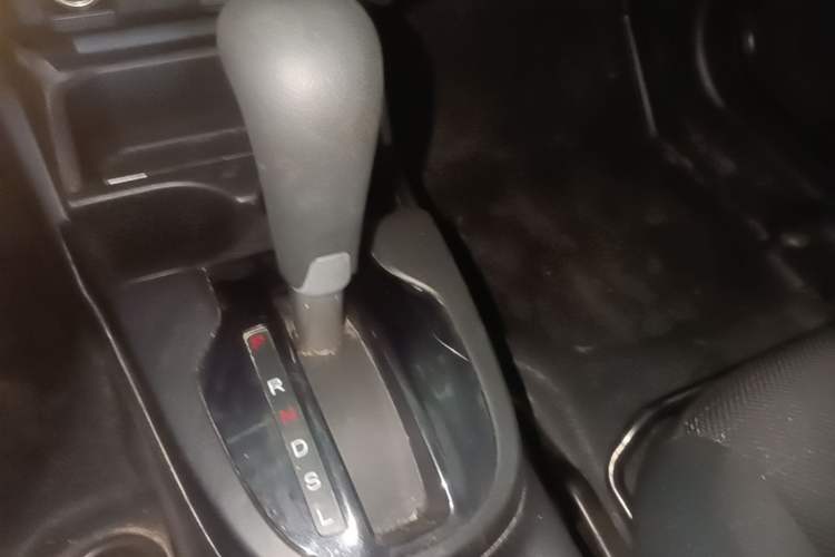 Used Honda Fit 2018 1.5L CVT Comfort Version Gear Lever