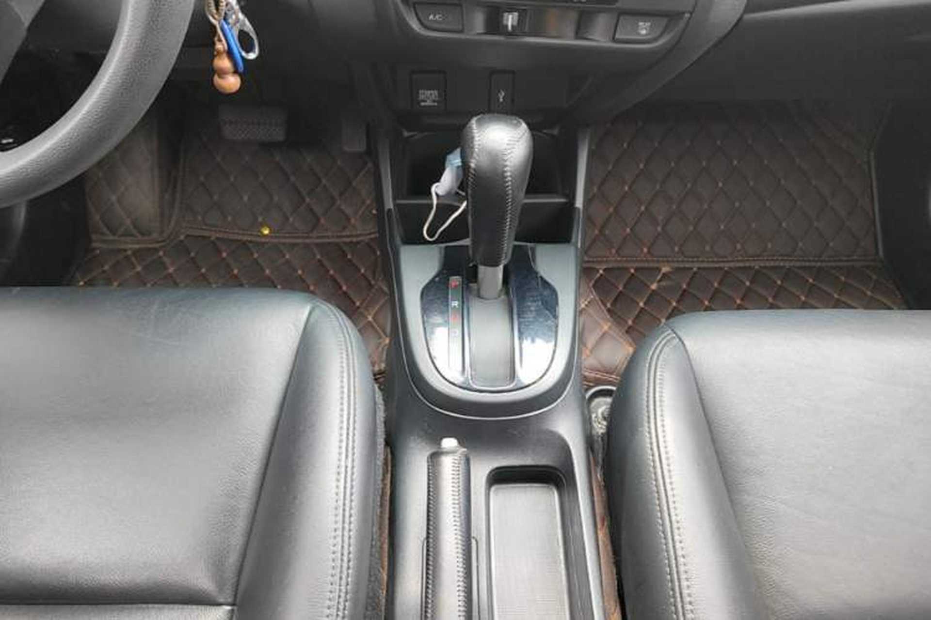 Used Honda Fit 2018 1.5L CVT Comfort Version Gear Lever