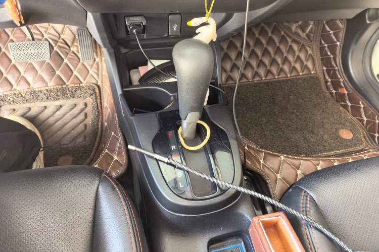 Used Honda Fit 2018 1.5L CVT Comfort Sunroof Version Gear Lever