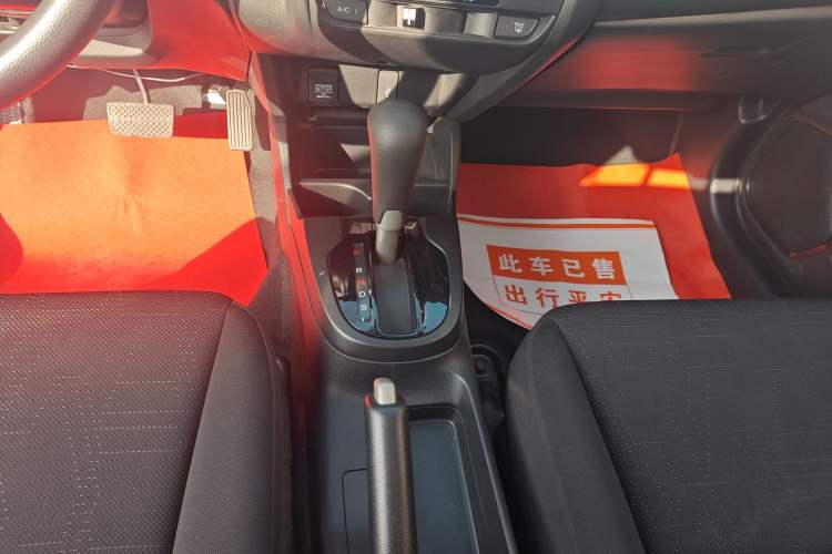 Used Honda Fit 2018 1.5L CVT Comfort Sunroof Version Gear Lever