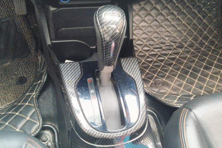 Used Honda Fit 2018 1.5L CVT Comfort Sunroof Version Gear Lever