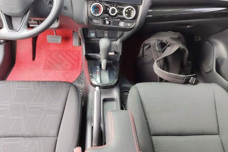 Used Honda Fit 2018 1.5L CVT Comfort Version Gear Lever
