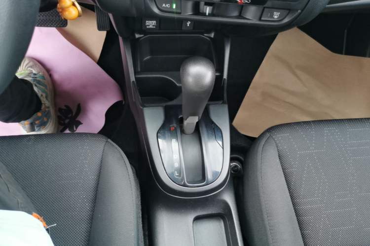 Used Honda Fit 2018 1.5L CVT Comfort Version Gear Lever