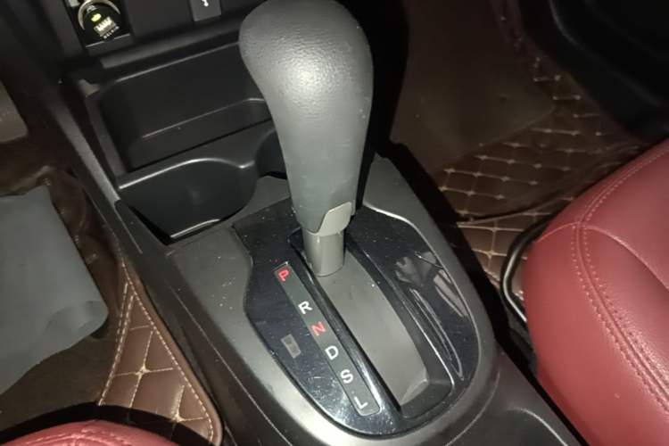 Used Honda Fit 2018 1.5L CVT Comfort Version Gear Lever