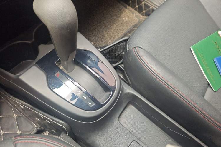 Used Honda Fit 2018 1.5L CVT Comfort Version Gear Lever