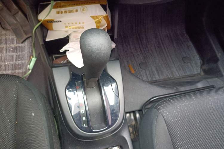 Used Honda Fit 2018 1.5L CVT Comfort Sunroof Version Gear Lever