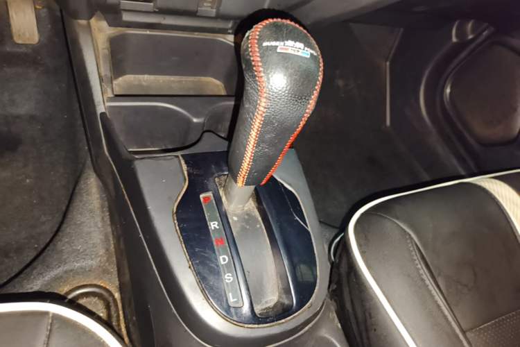 Used Honda Fit 2018 1.5L CVT Comfort Version Gear Lever