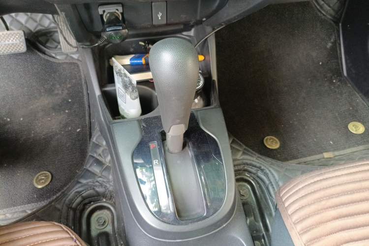 Used Honda Fit 2018 1.5L CVT Comfort Sunroof Version Gear Lever