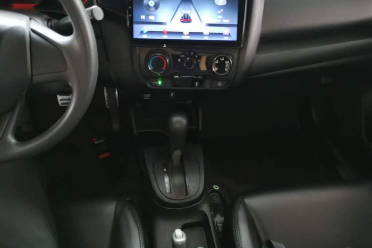 Used Honda Fit 2018 1.5L CVT Comfort Version Gear Lever