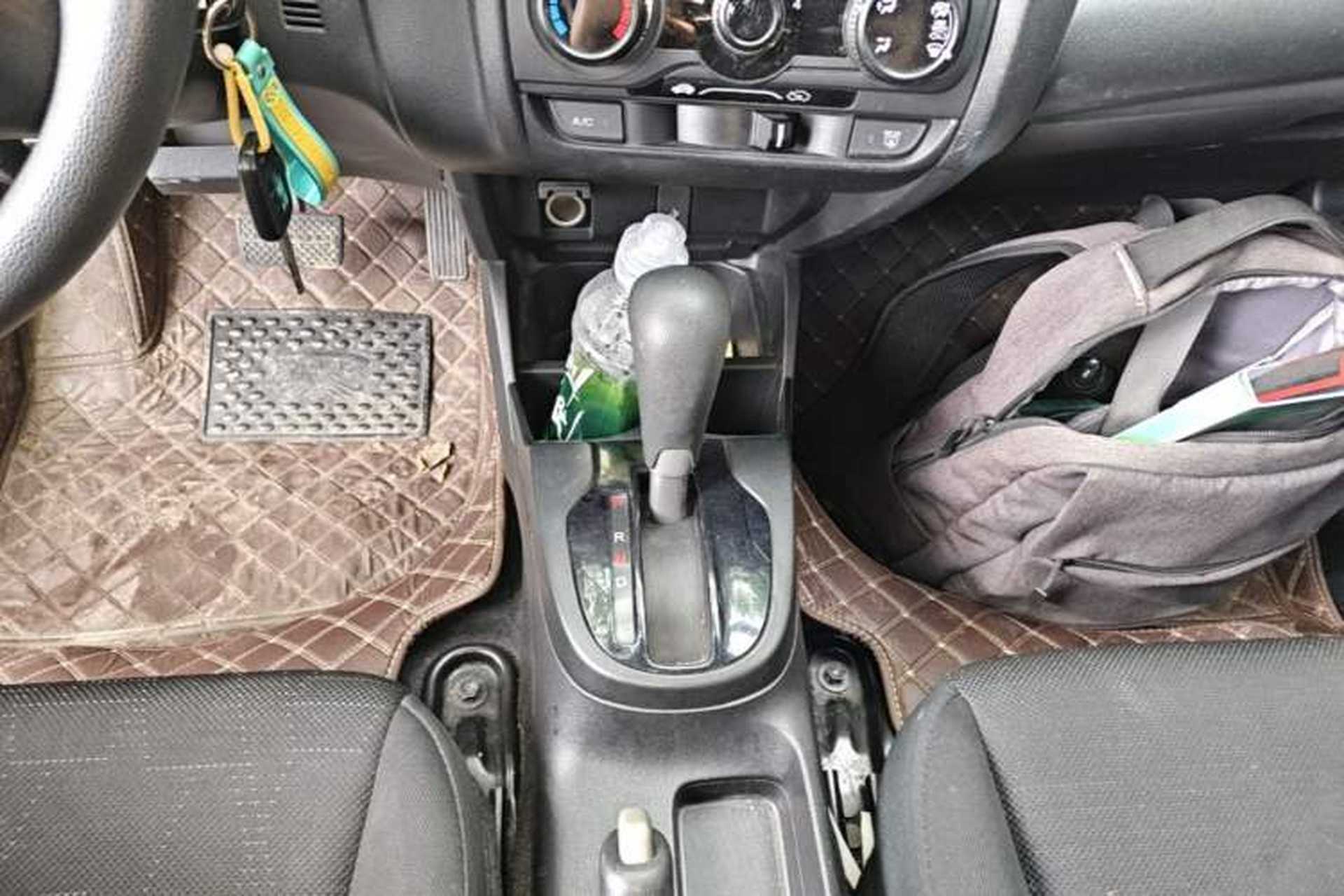 Used Honda Fit 2018 1.5L CVT Comfort Version Gear Lever