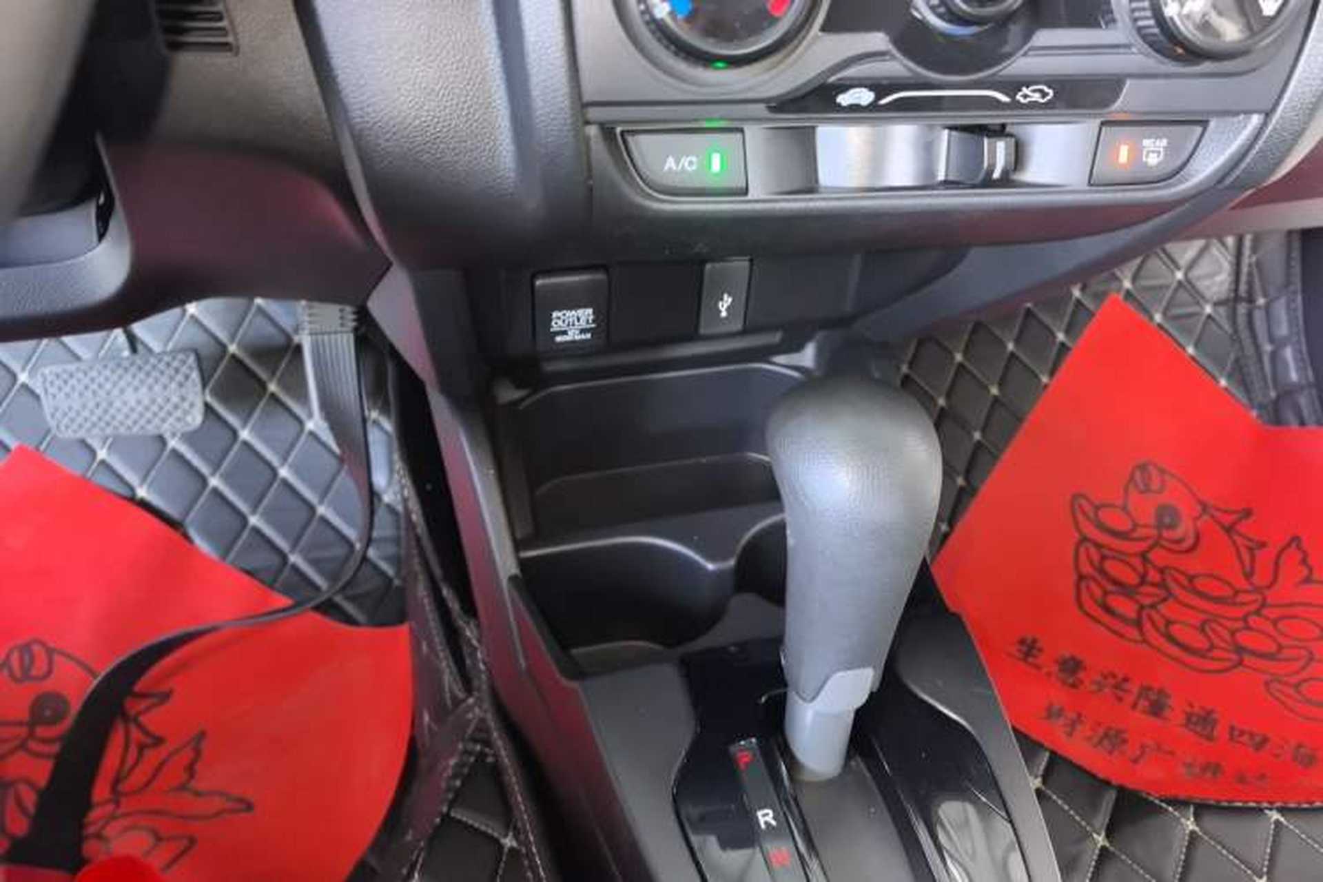 Used Honda Fit 2018 1.5L CVT Comfort Version Gear Lever