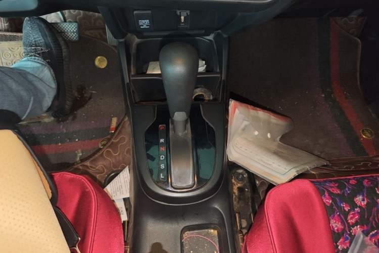 Used Honda Fit 2018 1.5L CVT Comfort Sunroof Version Gear Lever
